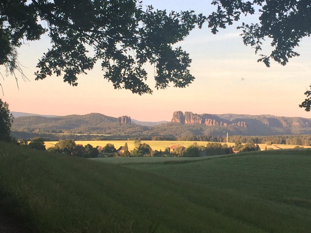 Ferienwohnung Guerth Kleinhennersdorf エクステリア 写真