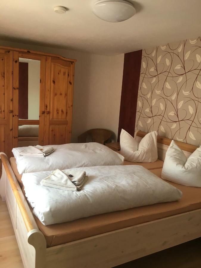 Ferienwohnung Guerth Kleinhennersdorf エクステリア 写真